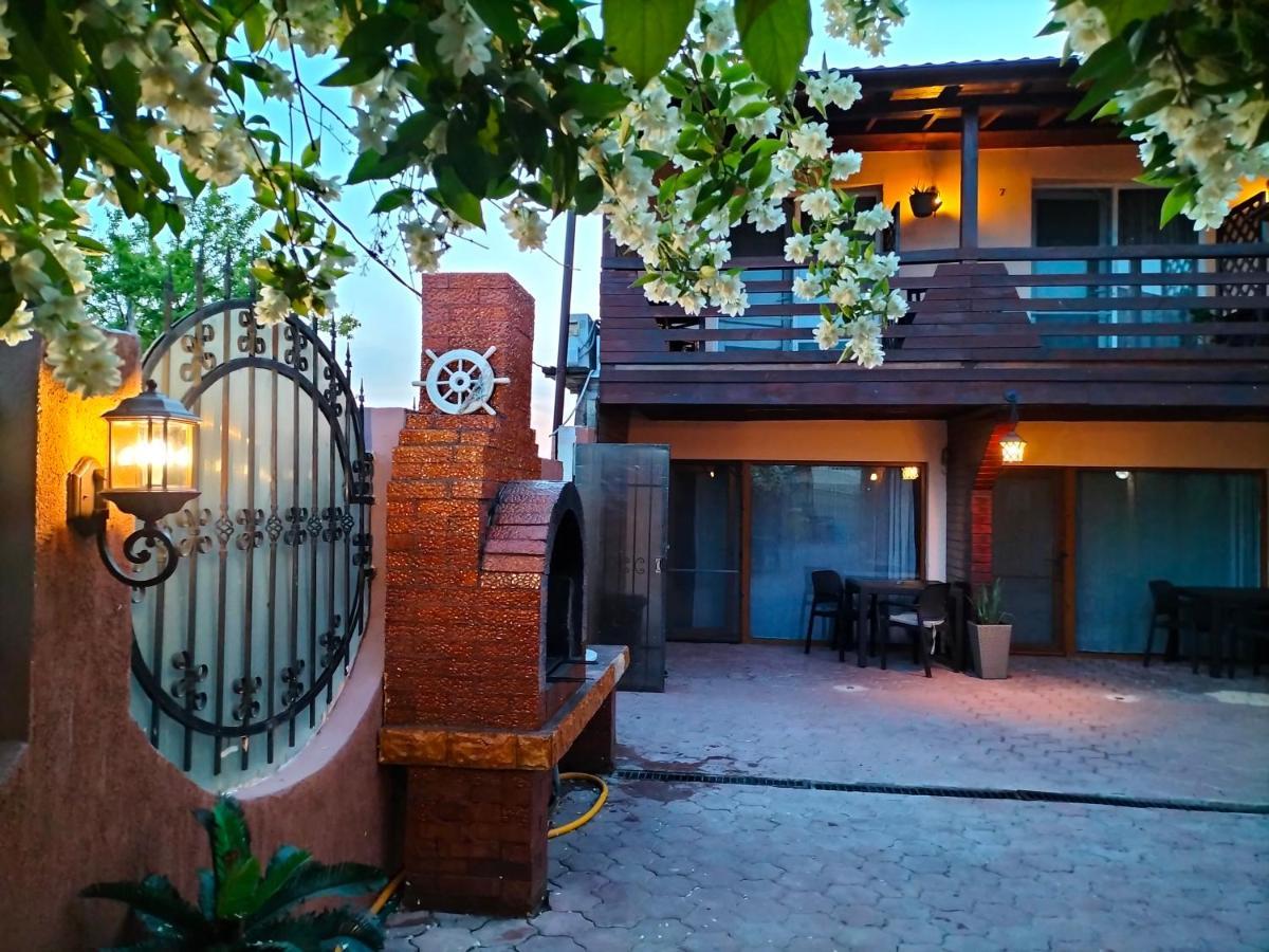 Casa Cristina Corbu Hotell Corbu  Eksteriør bilde